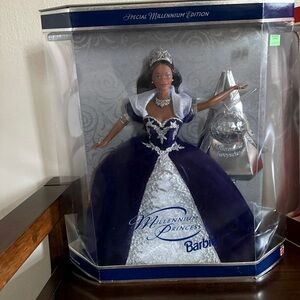 Barbie Special Millennium Edition - Purple and Silver